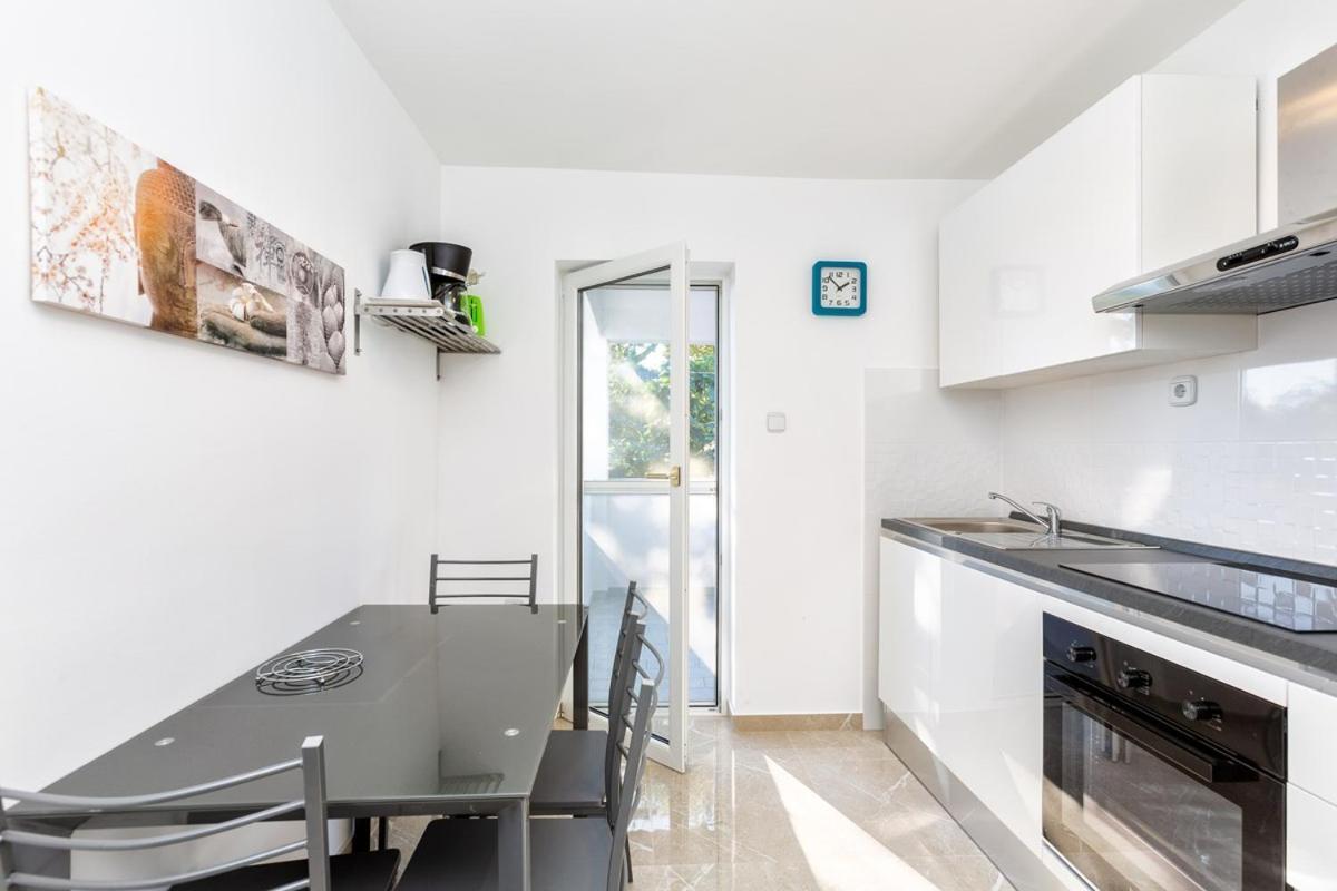 Apartments Murenc เมดูลิน ภายนอก รูปภาพ